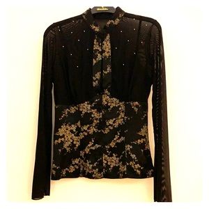 Women dress blouse, open-up v neck , side zipper.